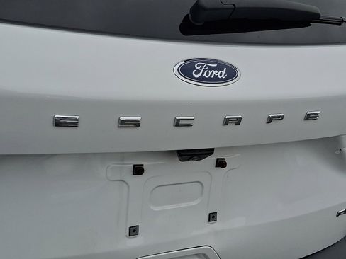 Certified 2022 Ford Escape SE image 29