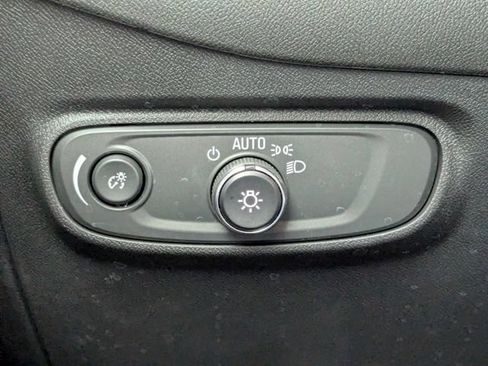 Used 2024 Chevrolet Equinox LS w/ Driver Confidence II Package FWD image 31