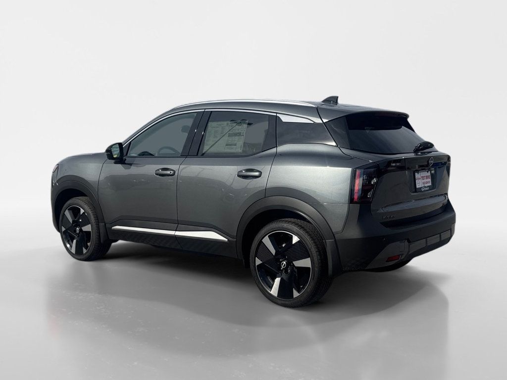 Used 2026 Nissan Kicks SR w/ SR Premium Package AWD/4WD image 4