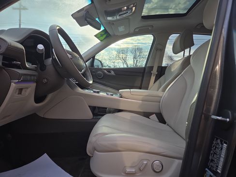 Used 2023 Genesis GV80 2.5T w/ Advanced Package image 12