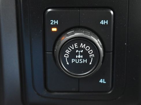 Used 2024 Ford F150 XLT w/ FX4 Off-Road Package image 25