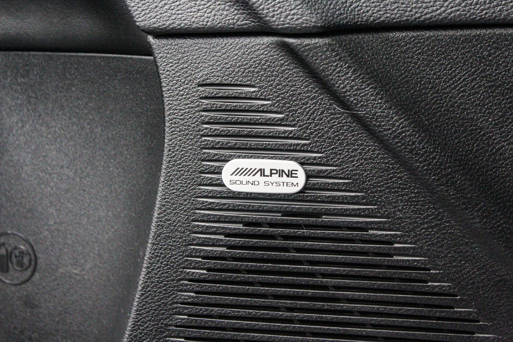 Used 2016 Dodge Challenger R/T RWD image 22
