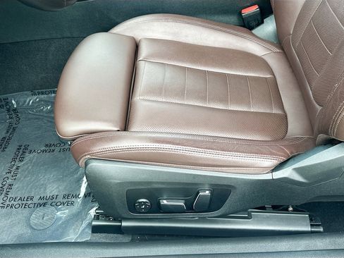 Used 2024 BMW M440i Convertible w/ Premium Package RWD image 16