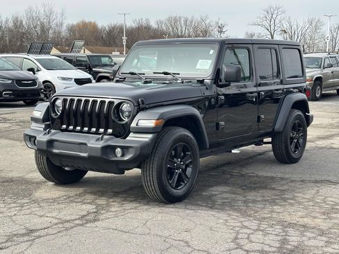 Used 2023 Jeep Wrangler Sport image 7