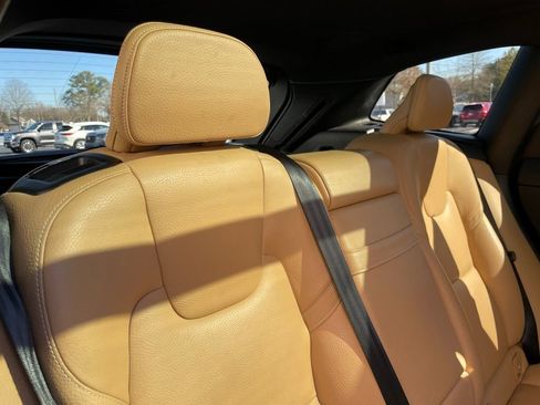 Used 2020 Volvo XC60 T5 Momentum w/ Protection Package Premier image 36