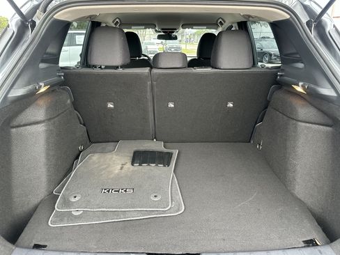 Used 2025 Nissan Kicks S AWD/4WD image 18