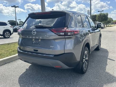 Used 2023 Nissan Rogue SV FWD image 7