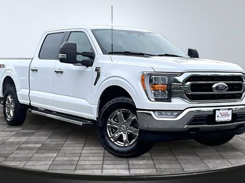 Used 2022 Ford F150 XLT w/ Equipment Group 302A High AWD/4WD image 3