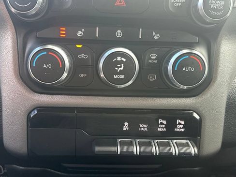 Used 2020 RAM 1500 Big Horn AWD/4WD image 22