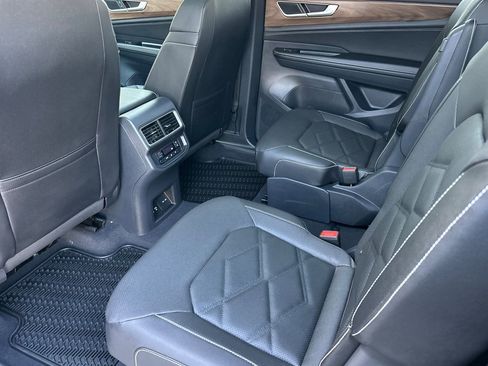 New 2026 Volkswagen Atlas SE image 10