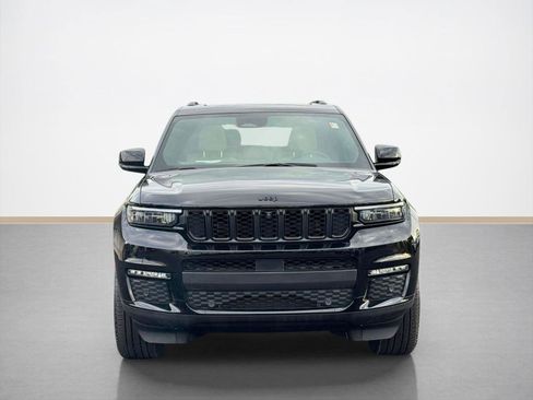 Used 2025 Jeep Grand Cherokee L Limited w/ Luxury Tech Group II AWD/4WD image 2