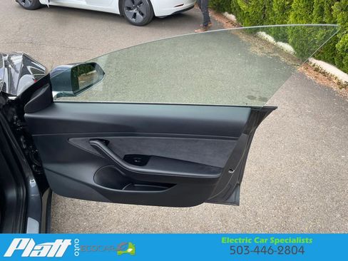 Used 2018 Tesla Model 3 Long Range image 53