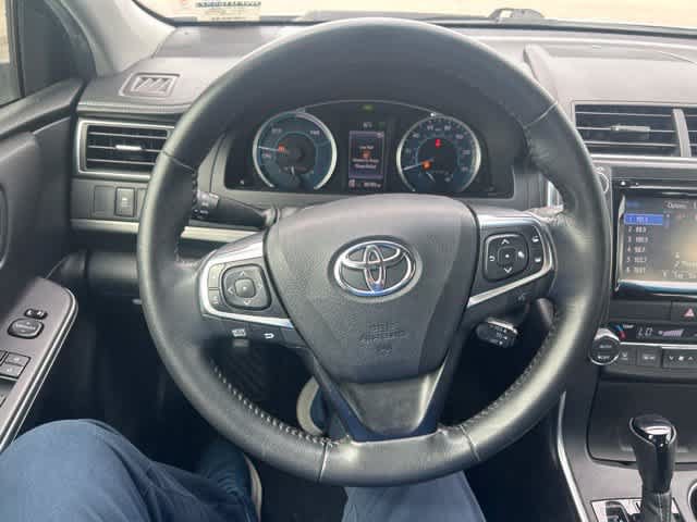 Used 2015 Toyota Camry XLE w/ Moonroof Package FWD image 18