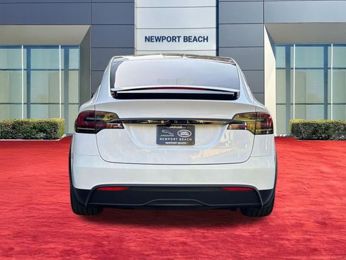 Used 2024 Tesla Model X AWD/4WD image 11