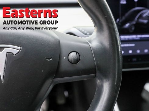 Used 2018 Tesla Model 3 Long Range image 16