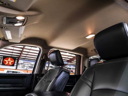 Used 2019 RAM 2500 Tradesman w/ Chrome Appearance Group image 27