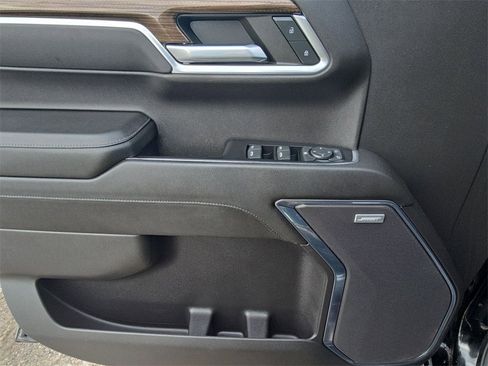 Used 2022 Chevrolet Silverado 1500 LT Trail Boss w/ Convenience Package II image 23