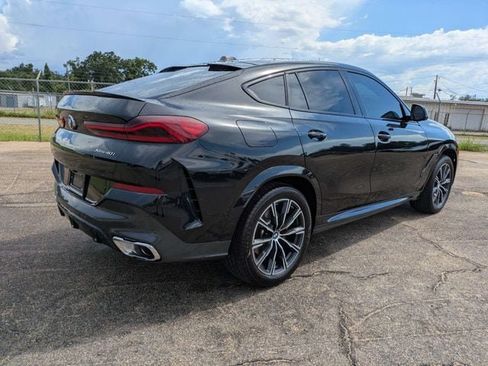 Used 2025 BMW X6 xDrive40i w/ Parking Assistance Package AWD/4WD image 4