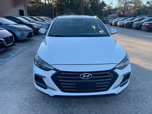 Used 2017 Hyundai Elantra Sport image 3
