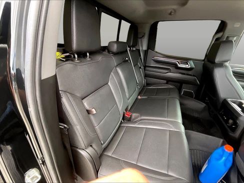 Used 2023 Chevrolet Silverado 1500 RST AWD/4WD image 19