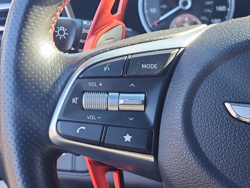 Used 2022 Genesis G70 3.3T w/ Sport Prestige Package image 21