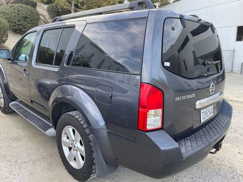 Used 2012 Nissan Pathfinder SV RWD image 9