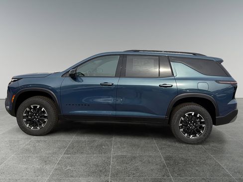 New 2026 Chevrolet Traverse Z71 w/ Enhanced Driving Package AWD/4WD image 2
