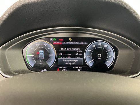 Used 2021 Audi Q5 e Prestige w/ Prestige Package AWD/4WD image 21