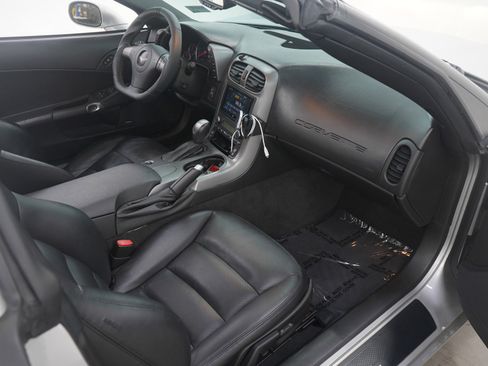 Used 2007 Chevrolet Corvette Coupe w/ Preferred Equipment Group image 11