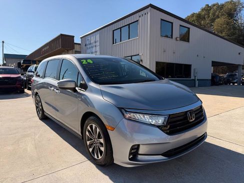 Used 2024 Honda Odyssey EX-L image 1
