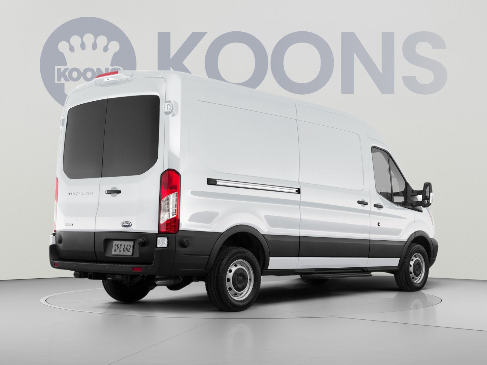 Used 2019 Ford Transit 250 130 Medium Roof RWD image 4