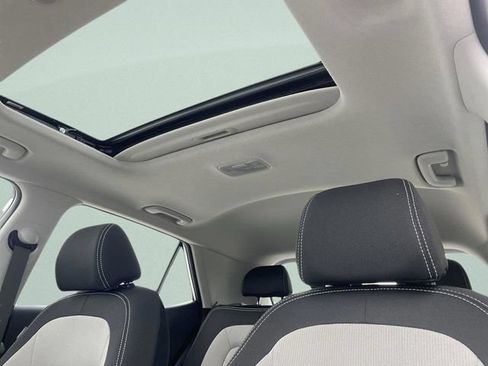 New 2026 Hyundai Venue SEL FWD image 34