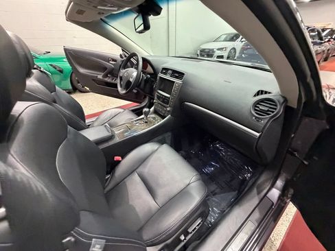 Used 2012 Lexus IS 350C w/ Luxury Pkg RWD image 33