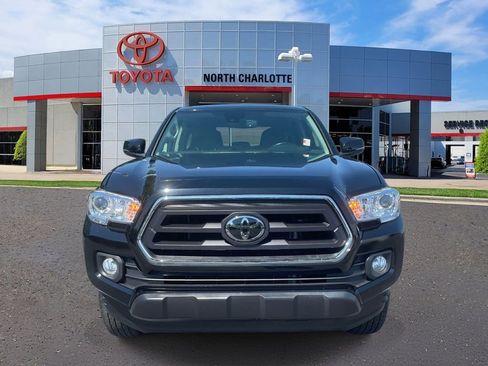 Used 2022 Toyota Tacoma SR5 w/ Technology Package RWD image 3