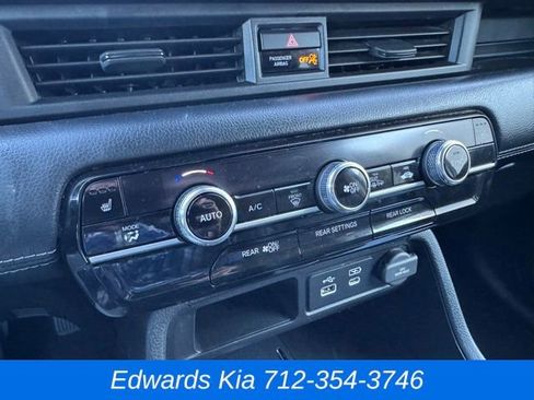 Used 2025 Honda Pilot EX-L image 29