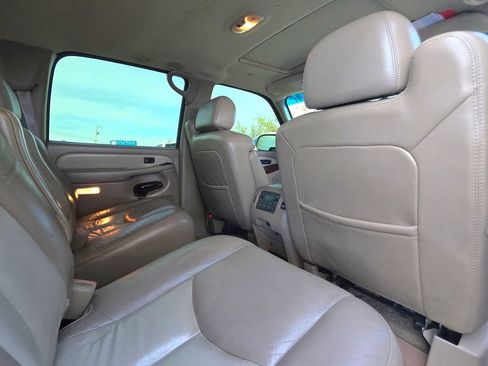 Used 2003 GMC Yukon XL Denali image 21