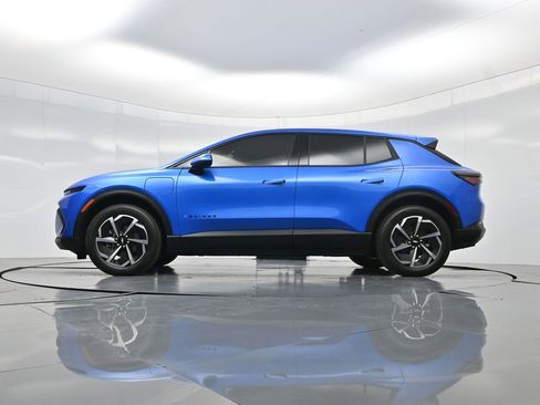 Used 2025 Chevrolet Equinox EV LT image 48