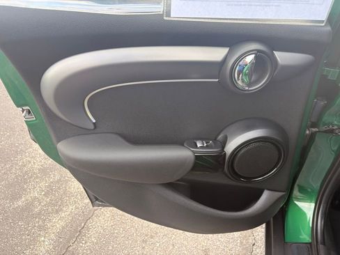 Used 2023 MINI Cooper S image 15