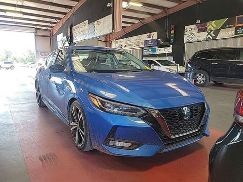 Used 2020 Nissan Sentra SR w/ Premium Package FWD image 2