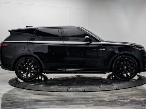 Used 2024 Land Rover Range Rover Sport Dynamic SE AWD/4WD image 18