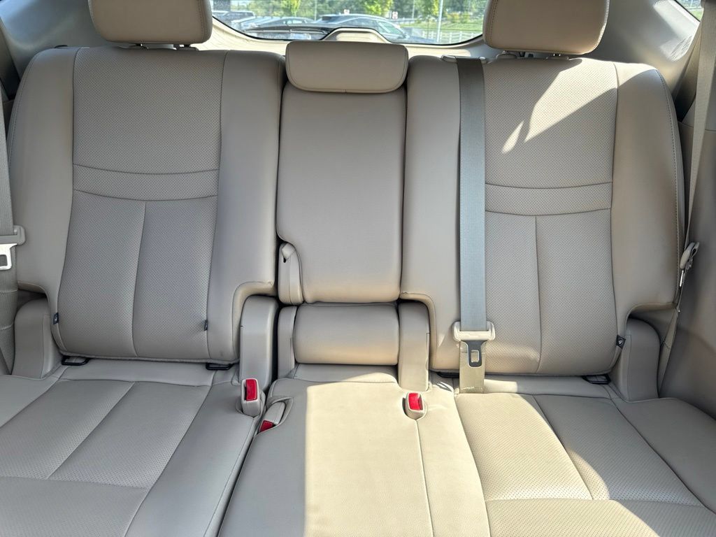 Used 2019 Nissan Rogue SL w/ Premium Package AWD/4WD image 23
