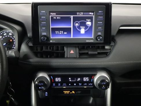 Used 2021 Toyota RAV4 LE w/ Carpet Mat Package (TMS) AWD/4WD image 24