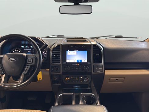 Used 2019 Ford F150 XLT w/ Equipment Group 302A Luxury AWD/4WD image 12