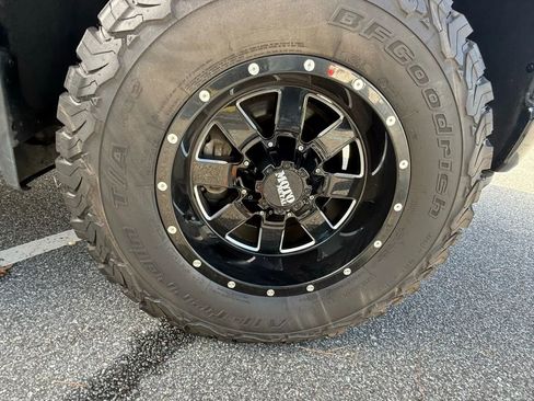 Used 2019 Chevrolet Silverado 1500 LT Trail Boss image 25