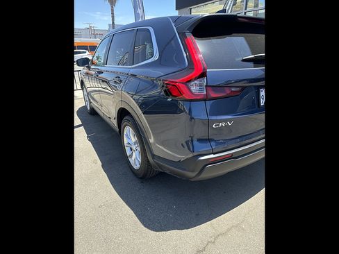 Used 2024 Honda CR-V EX image 9