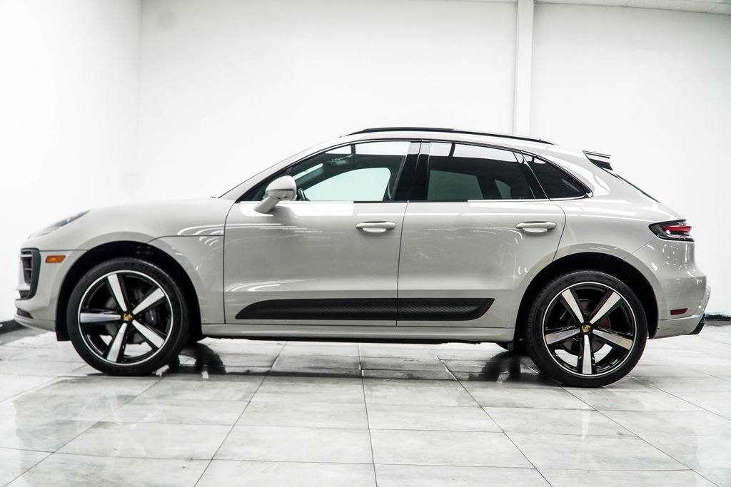 Used 2023 Porsche Macan AWD/4WD image 13