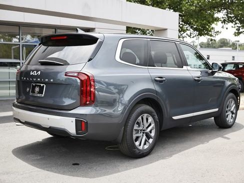 Used 2024 Kia Telluride LX FWD image 7