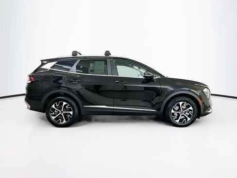 Used 2023 Kia Sportage EX AWD/4WD image 10