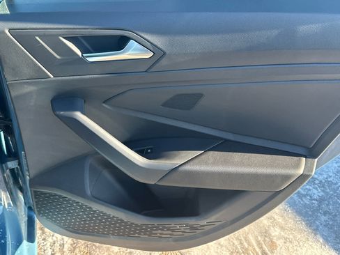 Certified 2025 Volkswagen Jetta S image 41