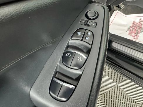 Used 2023 Nissan Maxima SV w/ Floor Mat Group FWD image 39